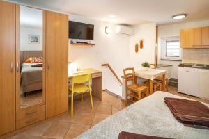 Studio Apartment Tea