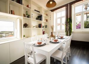 Typical Coimbra Home at Sé Velha Square