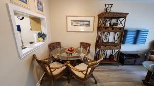 Beautiful Downtown Truman Annex Condo