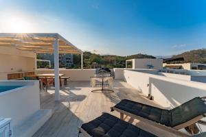 3060 - Bocana Beach Condo B2