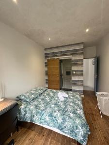 Maisons de vacances Maison Annees 30 - Terrasse - Parking gratuit - Proche CV : photos des chambres