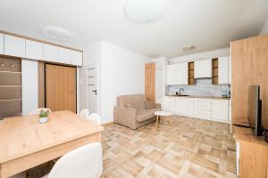 Włochy Równoległa Cosy Apartment by BookingHost
