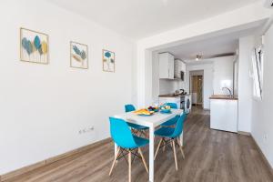 CT 379 - Faros Malaga Citycenter - Cosy Apartment at Capuchinos for 2