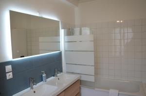 Spacious house, near Paris