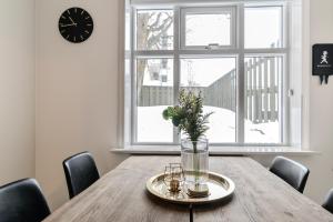 Framnesvegur - Two Bedroom Apartment by Heimaleiga