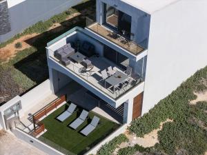 Nūa Residence - Beach at Your Doorstep by etouri