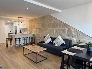CENTRO VIGO Apartamento reformado, AVE-VIALIA - muy céntrico 5PAX