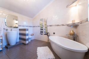 Goodnight Accommodation