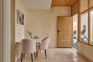 The Twin - Bohemian Studio