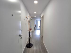 Smile and Wave Apartment