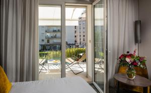 Hotels Hotel Le Canberra : photos des chambres