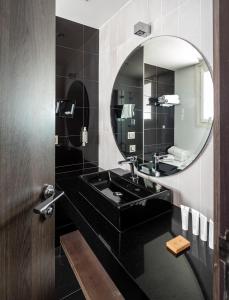 Hotels Hotel Le Canberra : photos des chambres
