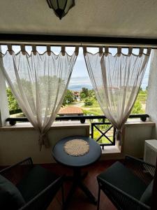 Oasis Premium Studio