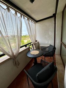 Oasis Premium Studio