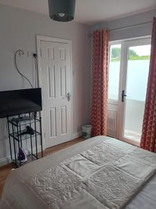 An Charraig Ban on the wild Atlantic way F94WT02