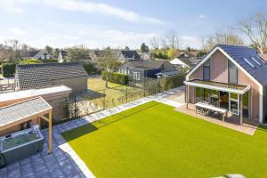 Oude Nieuwelandseweg 33 - Ouddorp - Villa Mastlo (met jacuzzis, extra kosten voor gebruik)