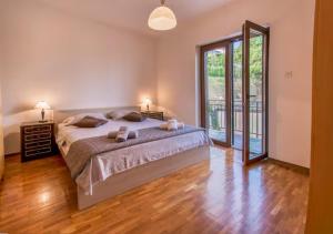 Apartments Elza 