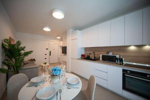 Silver Splash Apartment in Odyssey Spa Pool & Fitness