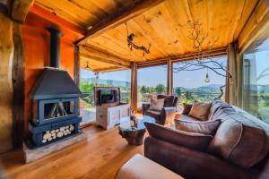 Castle View Haven With Wellness And Pool - Happy Rentals