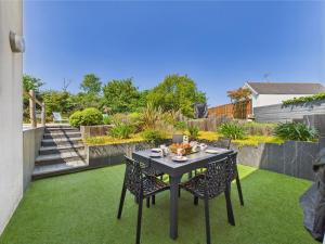 Maisons de vacances Piscine chauffee, plage a 700m, maison pour 6 : photos des chambres