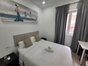 AYZ Silvela - Auto check-in property