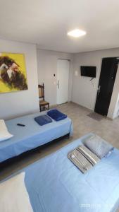 Kitnet independente 2 camas bem localizada