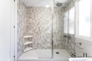 Living On The BEACH , First Line + Big Terrace Best Views