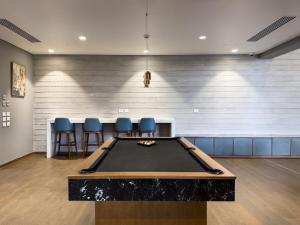 Panoramic 2 BR Apt at Aeon Towers