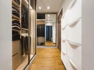 Panoramic 2 BR Apt at Aeon Towers