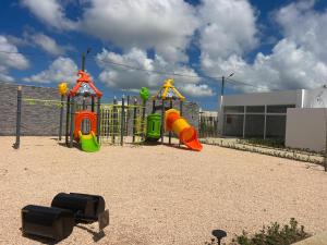 Newly Built Beautiful 2BR House With Yard