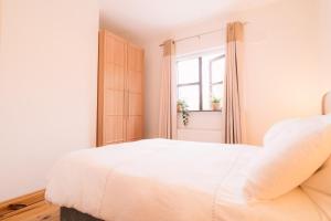 3 bedroom Townhouse in the heart of the Burren