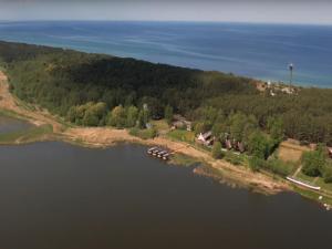 Luxury houseboat for 2 people, by the sea