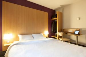 Hotels B&B HOTEL Paris Est Bobigny Universite : photos des chambres