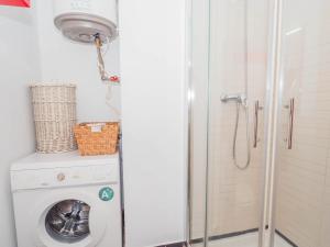 YBH Velazquez M 47, 4