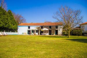 Liiiving in Ofir | Manor Pool House