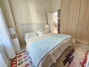 3 bedroom house in the center of Cannes