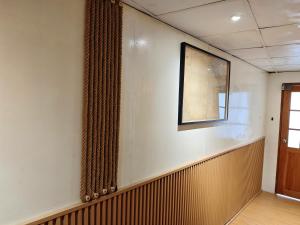 latitude 13 Room & breakfast