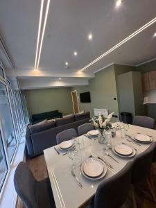 Luxurious & spacious central modern 2bed flat