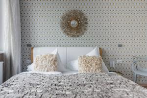 Pastel Art Deco 3BDR Ruterra Apt