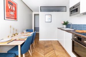 COSY APPARTMENT IN THE HEART OF PARIS