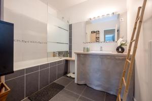 Appartements Le Broceliande - 8min de la Plage : photos des chambres