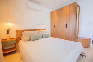 1106 - Estúdio novíssimo com estrutura e conforto