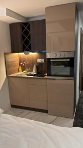 SkyNest 605 Apartment