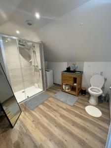 B&B / Chambres d'hotes Le repaire des trois singes : photos des chambres