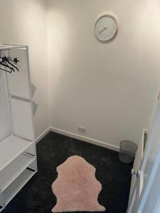 Bradford Homely House