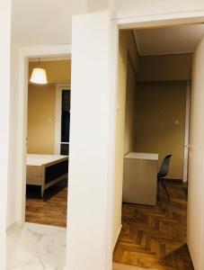 Spacious 3 Bd Apartment in Central Kipseli