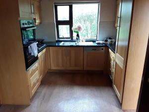 Ard Na Mara Ballymore, Dingle 4 bedroom house