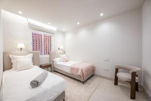 Cabo Bermejo Luxe - Luxury 3 bedroom sea front apartment