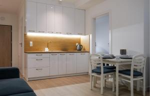 1 Bedroom Stunning Apartment In Ustka