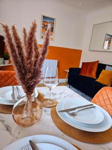 "Beachcomber" Cosy Town Centre & Beach Apartment!